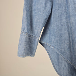 Vintage 1980s Levi's Orange Tab Chambray Shirt - Made in Canada - Size Medium