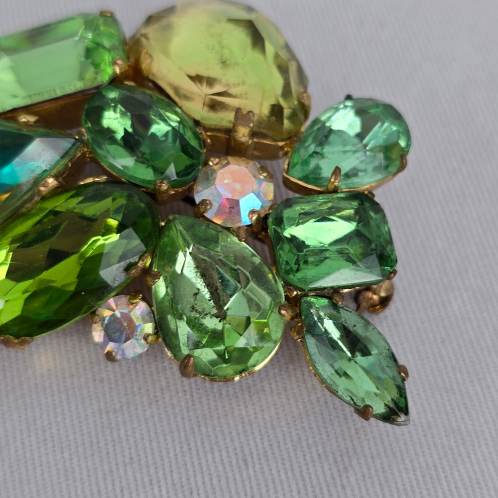 Vintage Green Rhinestone Cluster Brooch in Gold Tone Setting