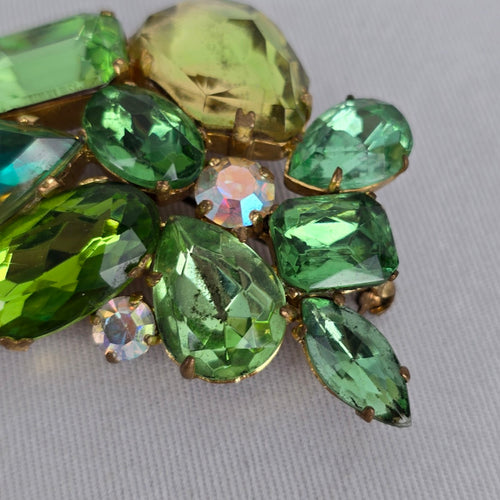 Vintage Green Rhinestone Cluster Brooch in Gold Tone Setting