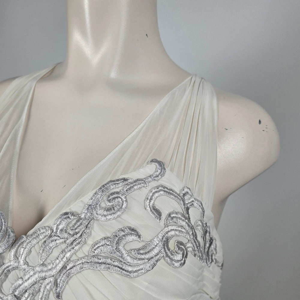 IZIDRESS Ivory White Chiffon Formal Wedding Gown Silver Embroidery Train - Size1X-2X NWT