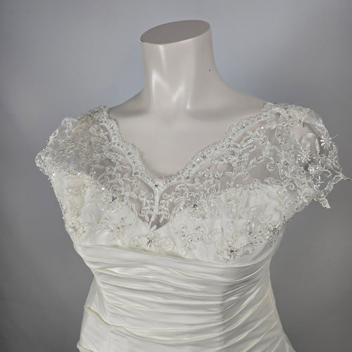 Jasmine Ivory Wedding Dress Bridal Gown Lace Beaded Corset Back Train - Size 16