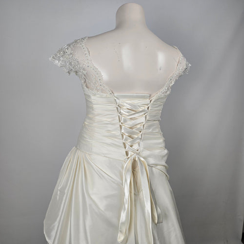 Jasmine Ivory Wedding Dress Bridal Gown Lace Beaded Corset Back Train - Size 16
