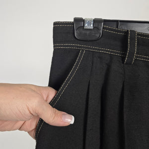 Vintage Pretty Woman Black Linen Viscose Pleated Bermuda Shorts Size 8