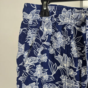 St. John’s Bay Navy Blue White Floral Linen Blend Shorts Size S