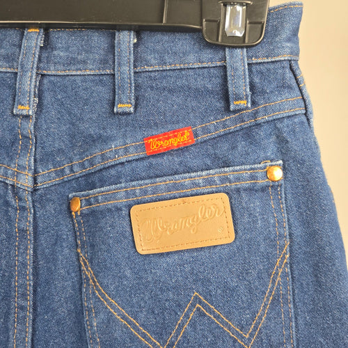 Vintage Wrangler Cowboy Cut High Rise Distressed Denim Cutoff Shorts – Size 7