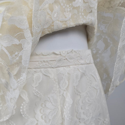 Vintage Cream Ivory Floral Lace Peplum Top & Pencil Skirt 2-Piece Set Size XS-S
