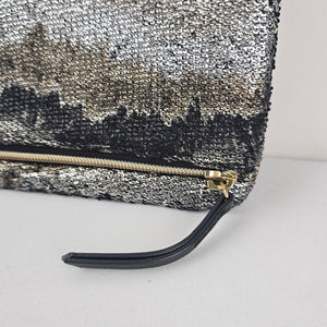 Stella & Dot Metallic Black Gold Foldover Zip Clutch Bag