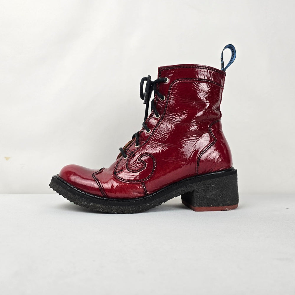 John Fluevog Tardy Slacker Burgundy Patent Leather Ankle Boots Size 8.5