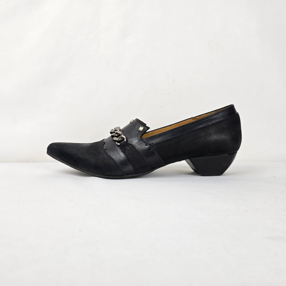 John Fluevog Beatrix Truth Black Leather Chain Pump Loafers Size 8