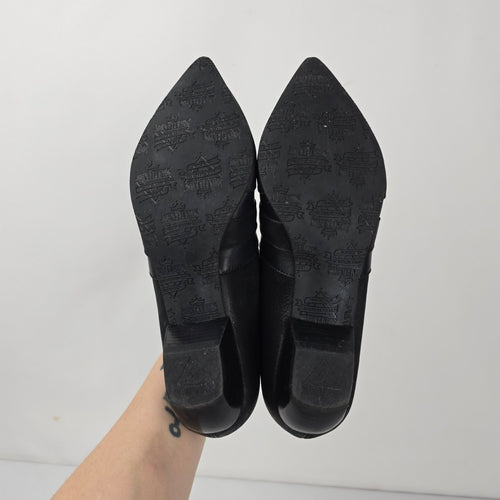 John Fluevog Beatrix Truth Black Leather Chain Pump Loafers Size 8