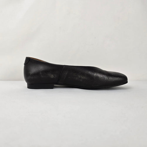 Miz Mooz Zaire Black Leather Flats - Size 8