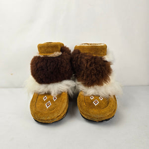Vintage Handmade Beaded Suede Fur Trim Mukluk Moccasin Boots Size 8/9