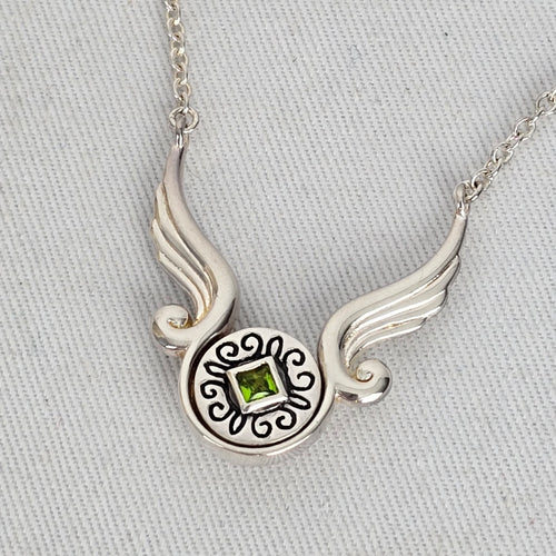 Kameleon Sterling Silver Winged Pendant Necklace with Green Stone
