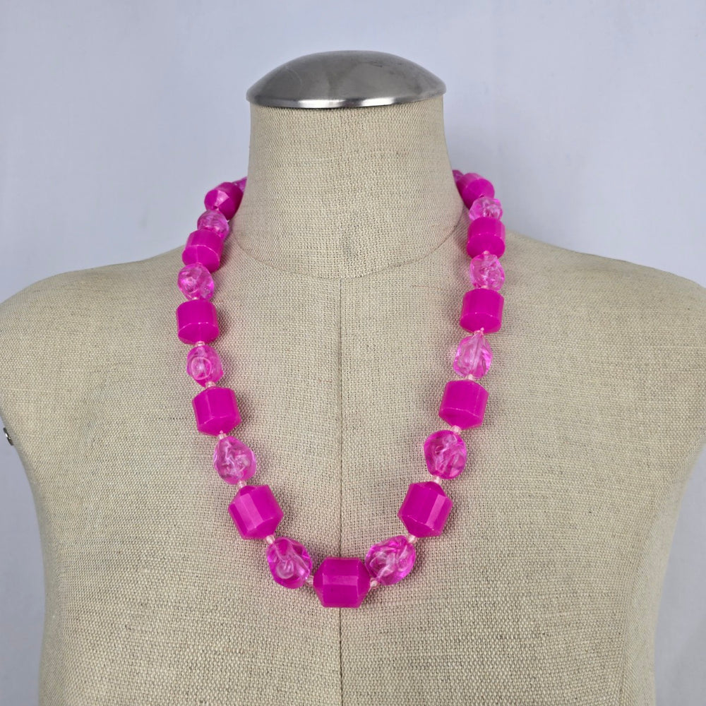 Vintage Hot Pink Faceted Plastic Bead Necklace
