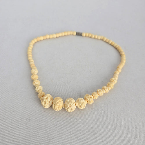Vintage Carved Ox Bone Graduated Bead Necklace Cream White Statement