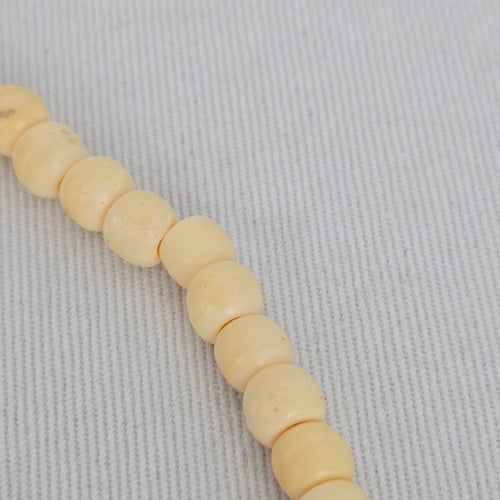 Vintage Carved Ox Bone Graduated Bead Necklace Cream White Statement
