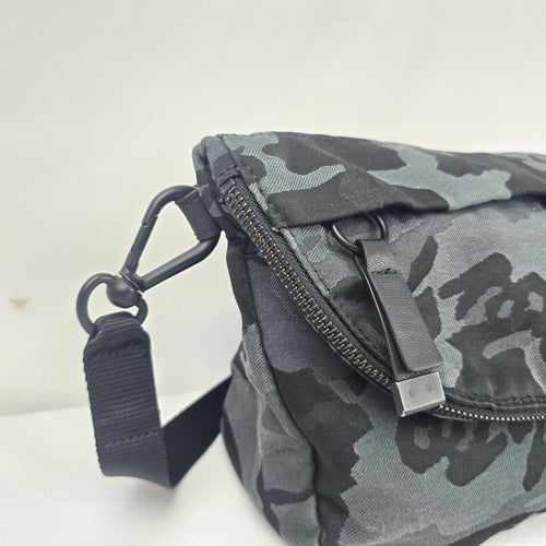 lululemon All Night Festival Bag 5L Black Grey Camo Crossbody