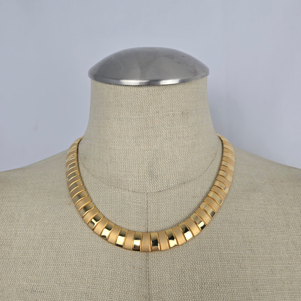 Vintage Gold Tone Collar Necklace & Hoop Earrings Jewelry Set