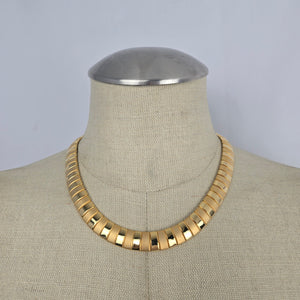 Vintage Gold Tone Collar Necklace & Hoop Earrings Jewelry Set