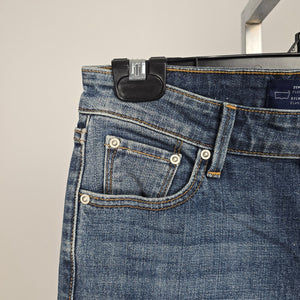 Levi’s Curve ID Demi Curve Straight Leg Jeans Medium Wash Size 2/26