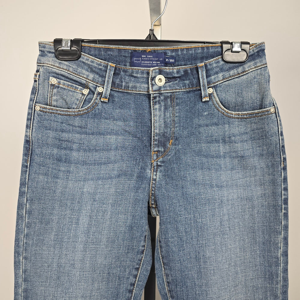 Levi’s Curve ID Demi Curve Straight Leg Jeans Medium Wash Size 2/26