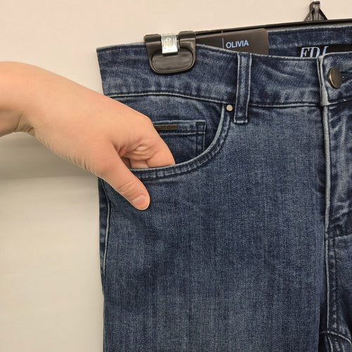 FDJ French Dressing Jeans Olivia Vintage Wash Bootcut Jeans Size 2