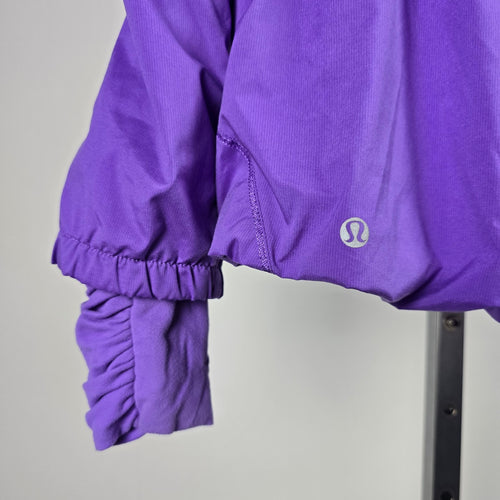 Lululemon Run: Hustle Jacket Power Purple – Size 8