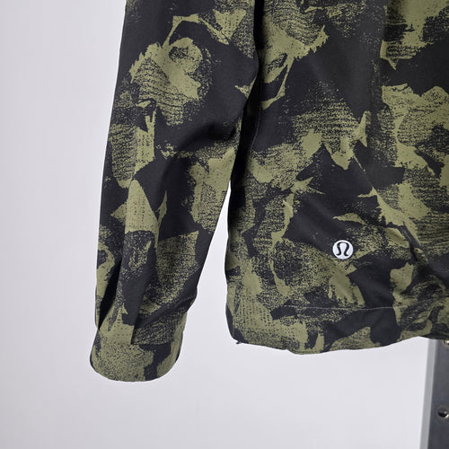 Lululemon Rise & Shine Jacket II Pop Cut Fatigue Green Black Size 8