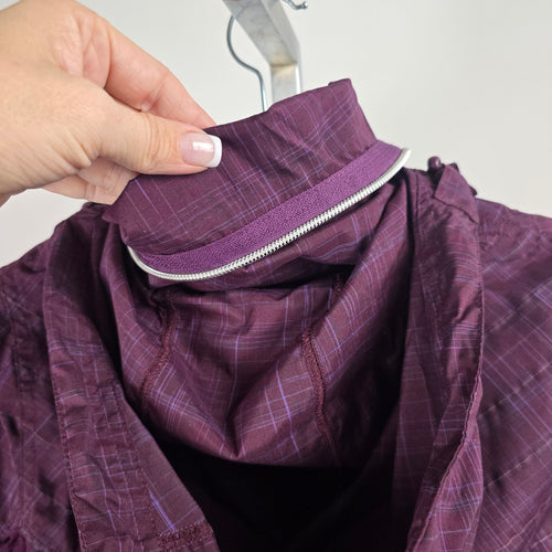 Lululemon Run Hustle Jacket Plum Purple Plaid – Size 8 Hooded Full Zip Jacket