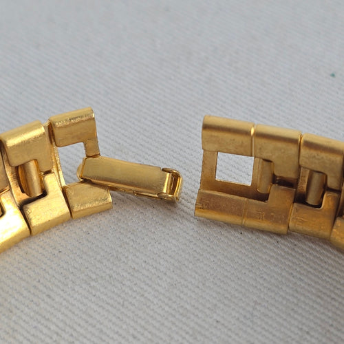 Vintage Gold Tone Flexible Link Bracelet Polished & Satin Finish