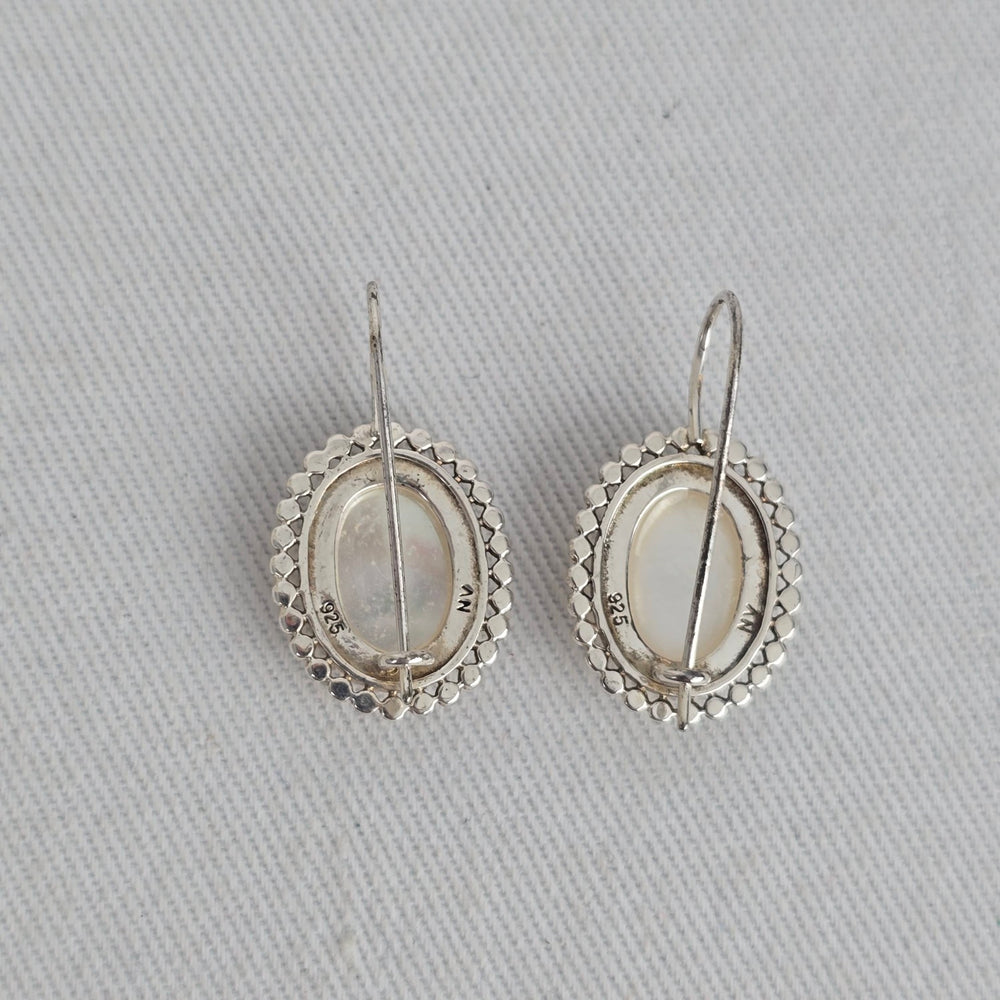 925 Sterling Silver Mother of Pearl Oval Drop Earrings