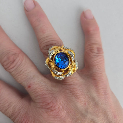 Vintage Ivana Trump Blue Crystal Gold-Tone Statement Cocktail Ring Size 8