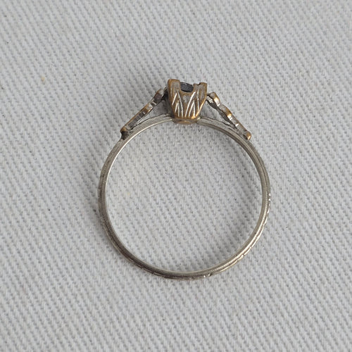 Vintage Art Deco Style Clear Stone Costume Ring with Engraved Band  Size 7