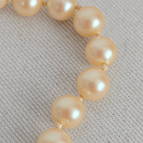 Vintage Cream Glass Pearl Beaded Necklace with Ornate Silver-Tone Filigree Clasp