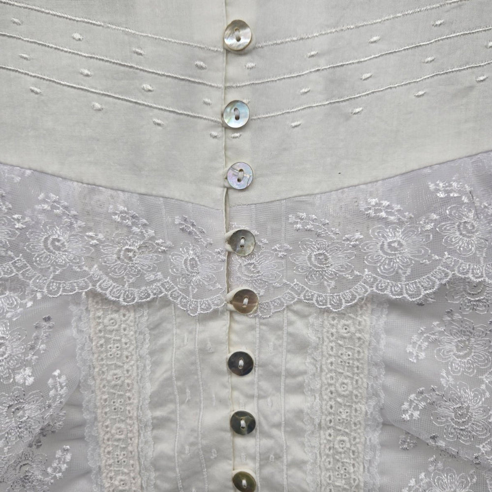 Nevada Women’s White Lace Embroidered Cotton Long Sleeve Blouse -  Size 6