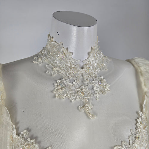 Vintage Ivory Wedding Gown Puff Sleeve Lace Beaded Pearl Princess Ball Gown with Train Size S