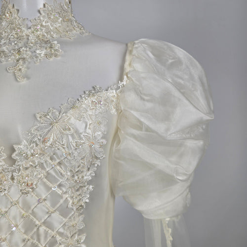 Vintage Ivory Wedding Gown Puff Sleeve Lace Beaded Pearl Princess Ball Gown with Train Size S