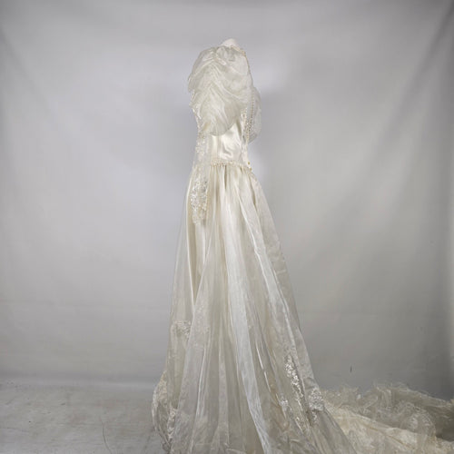 Vintage Ivory Wedding Gown Puff Sleeve Lace Beaded Pearl Princess Ball Gown with Train Size S