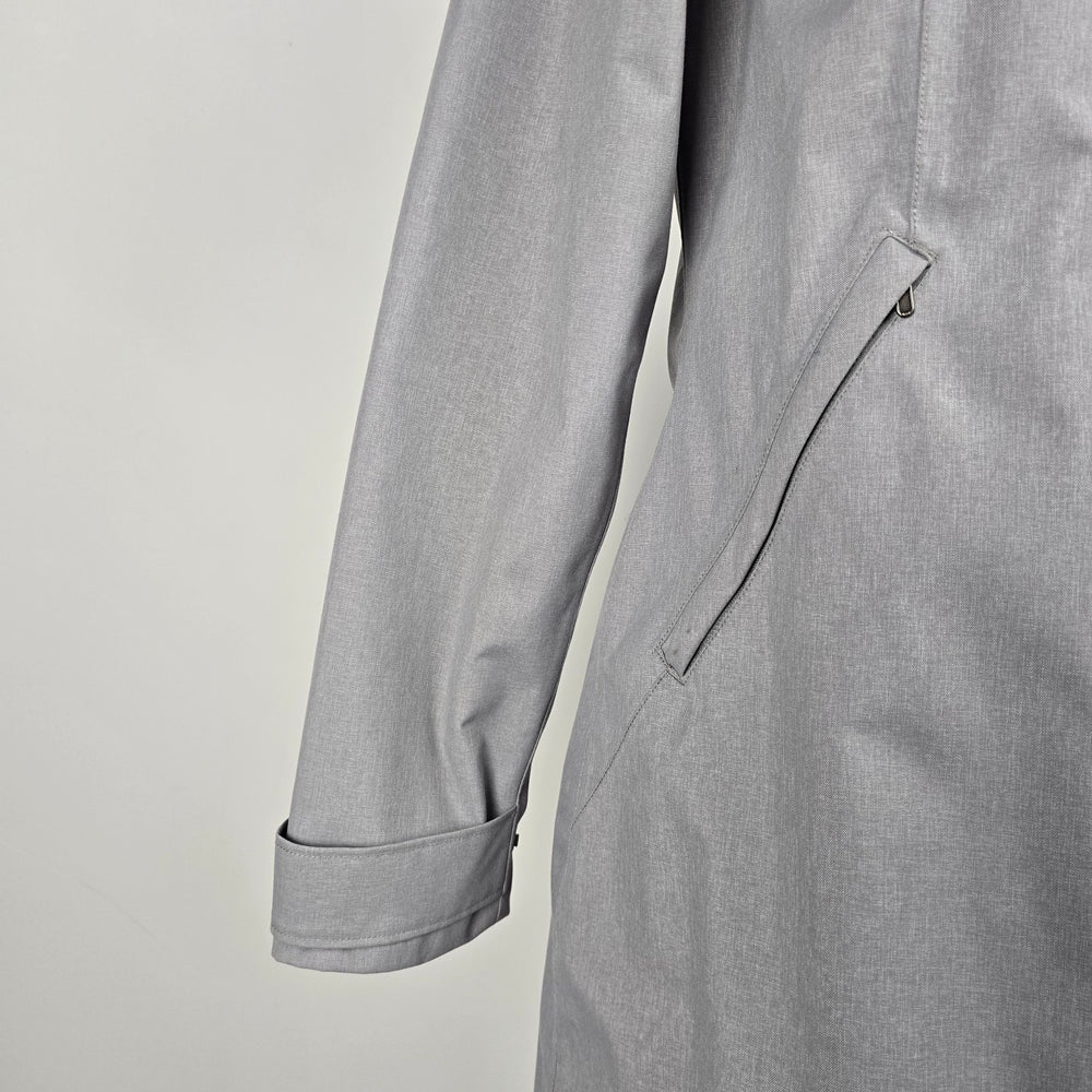 Patagonia Women's Gray Hooded Parka Shell Rain Jacket - Size M