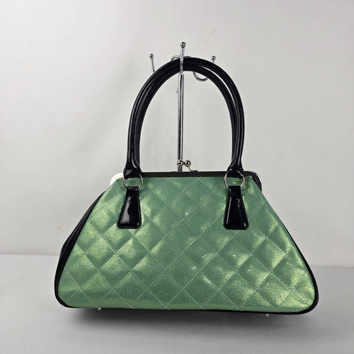 Lux de Ville Green Quilted Metallic Kiss-Lock Handbag Black Patent Trim