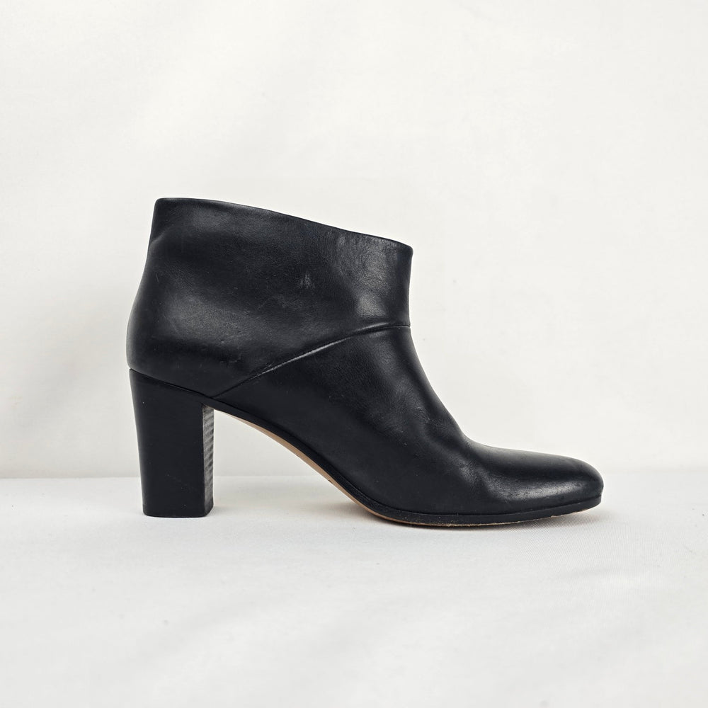 Maison Martin Margiela Black Leather Block Heel Ankle Boots – EU 38.5 Made in Italy
