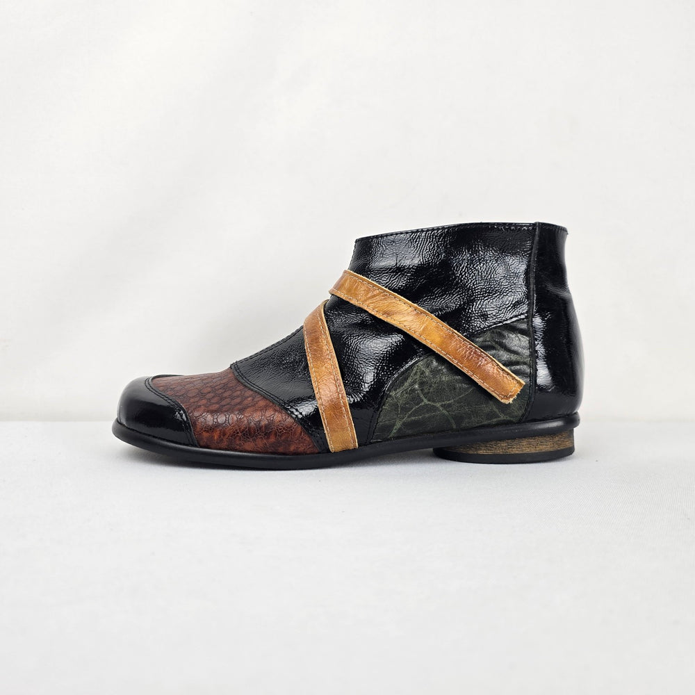 Gamma Davos VIDA Black Patent Leather Patchwork Ankle Boots – Size 7.5