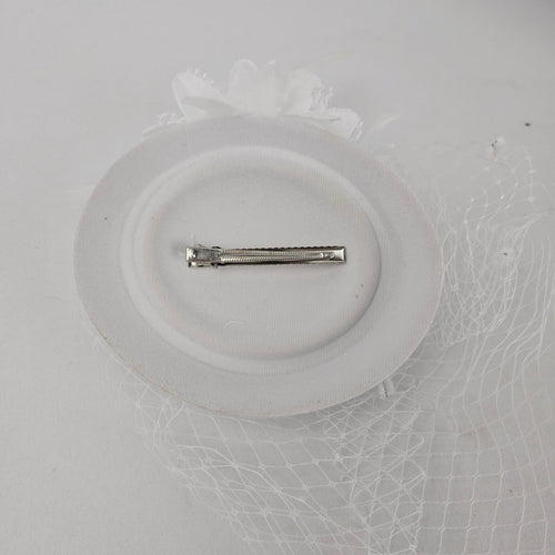 White Bridal Fascinator Hat Veil Flower Feather Pearl Hair Clip
