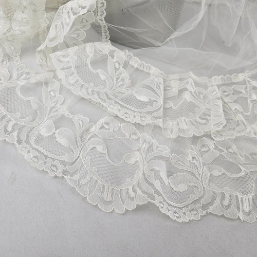 Vintage White Bridal Wedding Veil Lace Trim Pearl Beaded Tiara Headpiece Comb