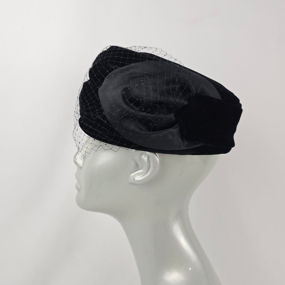 Vintage Fashion Original Toronto Black Velvet Pillbox Hat with Veil