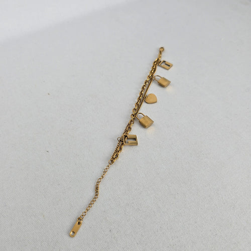 LOVE New York Gold Tone Double Chain Padlock Heart Charm Bracelet K18