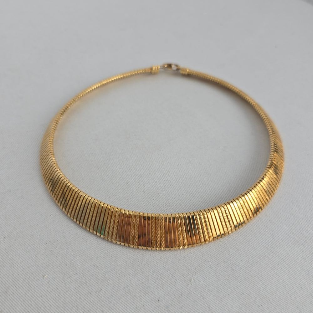 Vintage Gold Tone Ribbed Omega Collar Necklace Textured Statement Choker