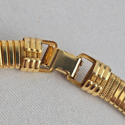 Vintage Gold Tone Ribbed Omega Collar Necklace Textured Statement Choker