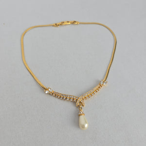 Vintage Oscar De La Renta Gold Tone Rhinestone Faux Pearl Teardrop V Statement Necklace