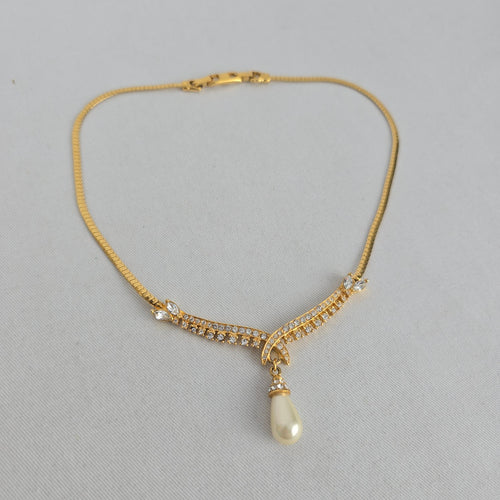 Vintage Oscar De La Renta Gold Tone Rhinestone Faux Pearl Teardrop V Statement Necklace
